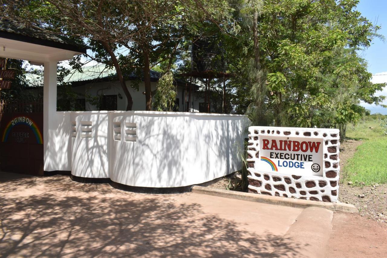Rainbow Executive Lodge Boma la Ngombe Exterior photo